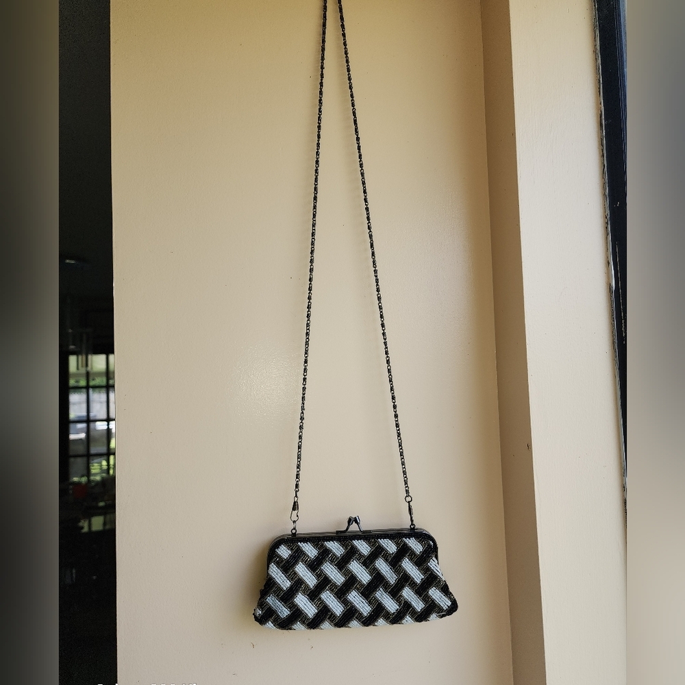 BLACK, WHITE & TRI-GOLD BEADED EVENING BAG